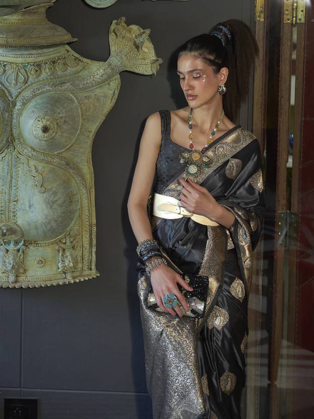 Black Elegant Kanjivaram Silk Blend Saree with Unstitched Blouse Piece