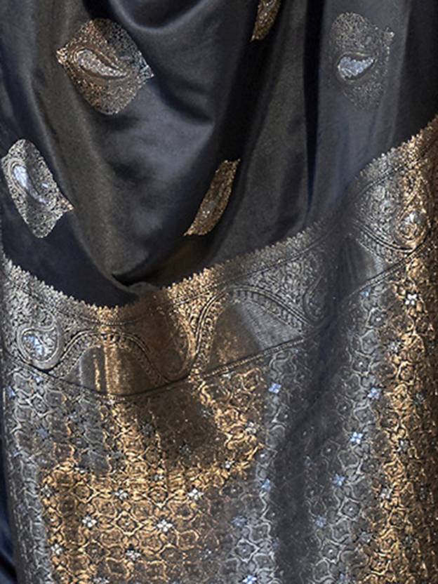 Black Elegant Kanjivaram Silk Blend Saree with Unstitched Blouse Piece