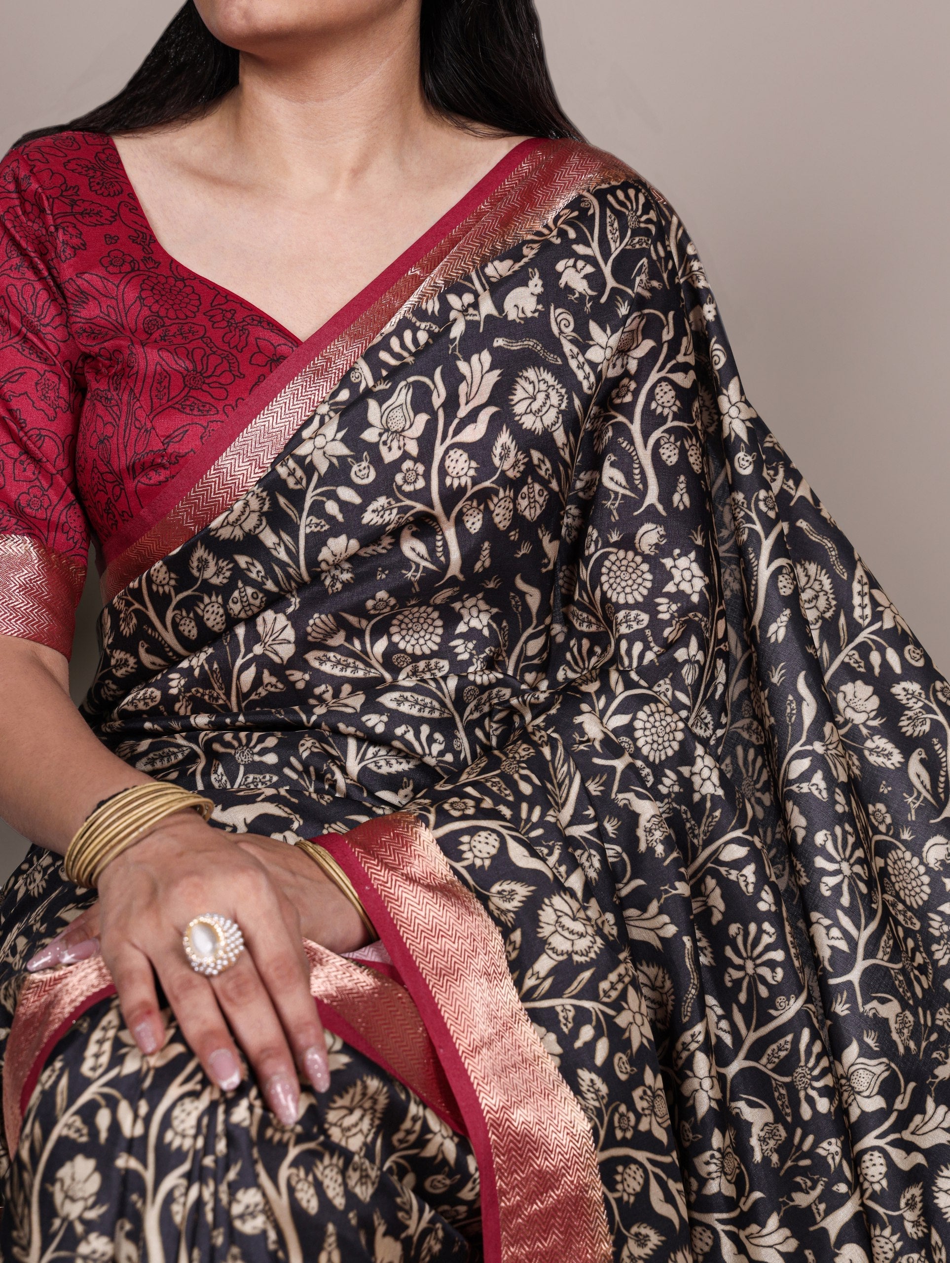 Black Elegant Tasar Silk Printed Saree with Viscose Border & Matching Unstitched Blouse – Premium Traditional Party & Festive Wear