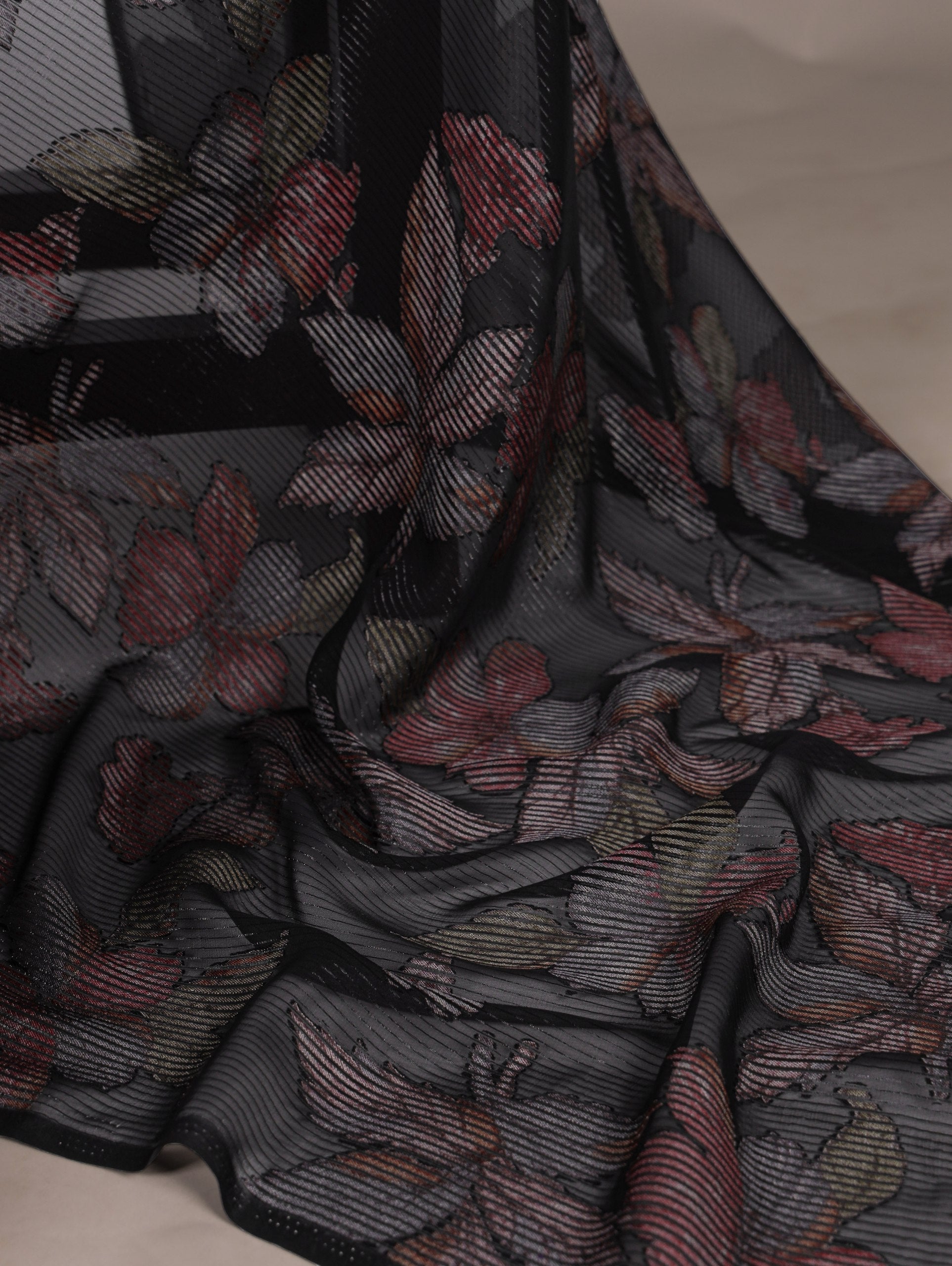 Black Floral Lurex Brasso Saree with Unstitched Blouse – Elegant Viscose Brasso Work