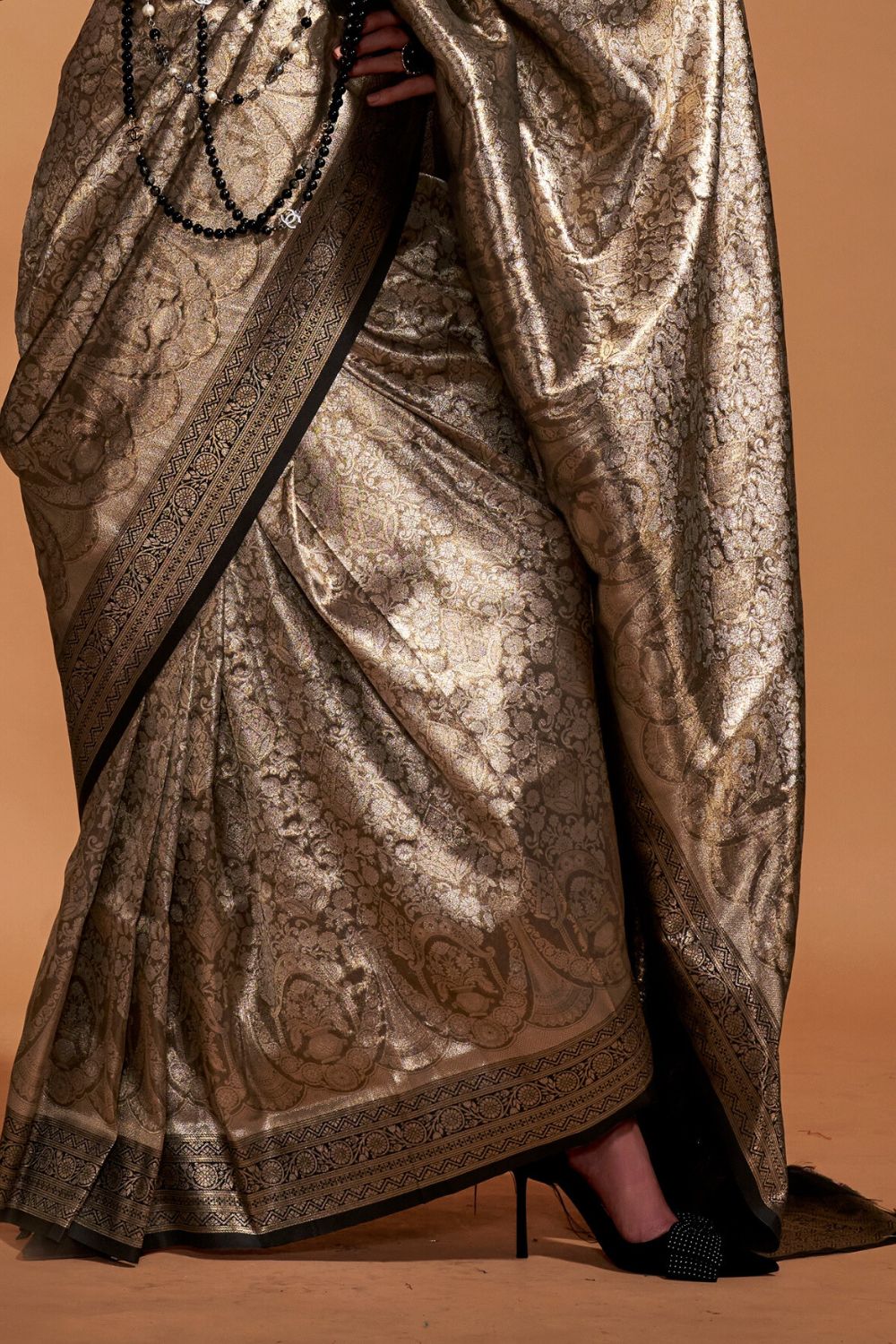 Black Handwoven Kanjivaram Silk Saree with Blouse Piece