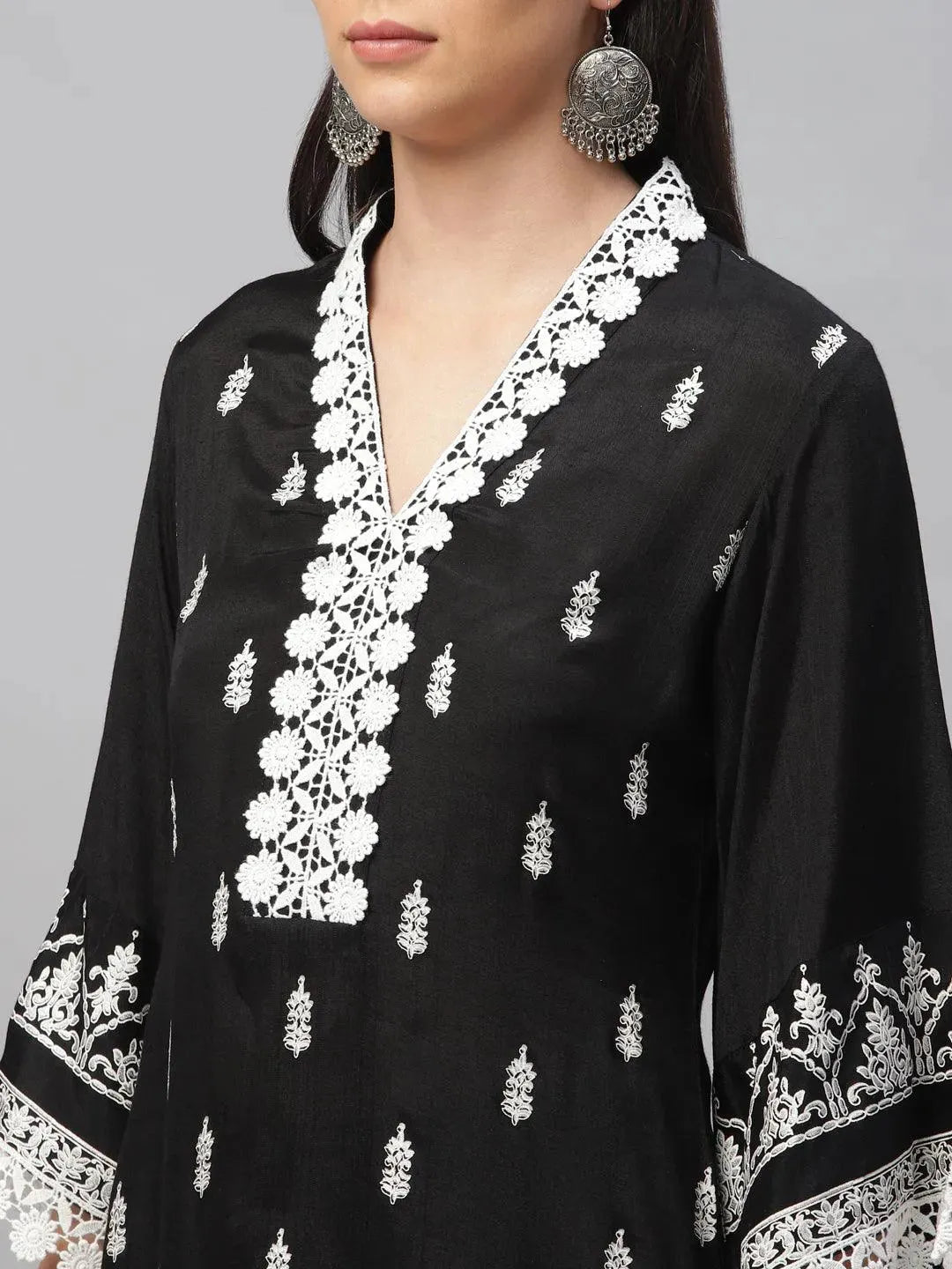 Anouk Black Printed Shantoon Straight Kurta With Palazzos