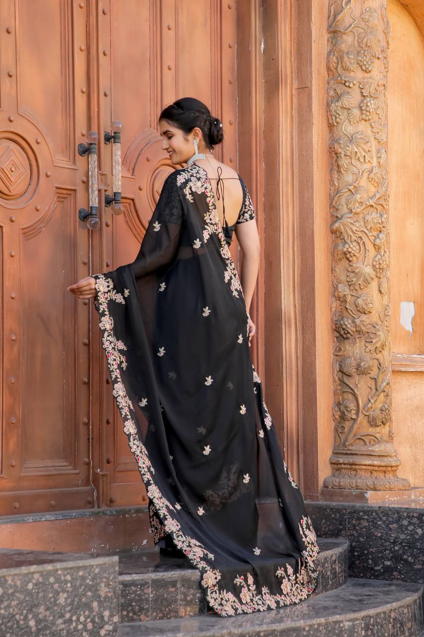 Black Kasturi Silk Saree - Timeless Elegance