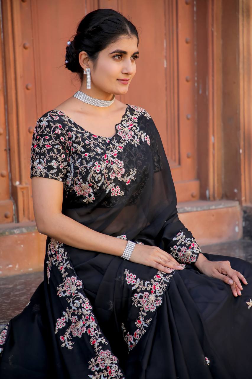 Black Kasturi Silk Saree - Timeless Elegance