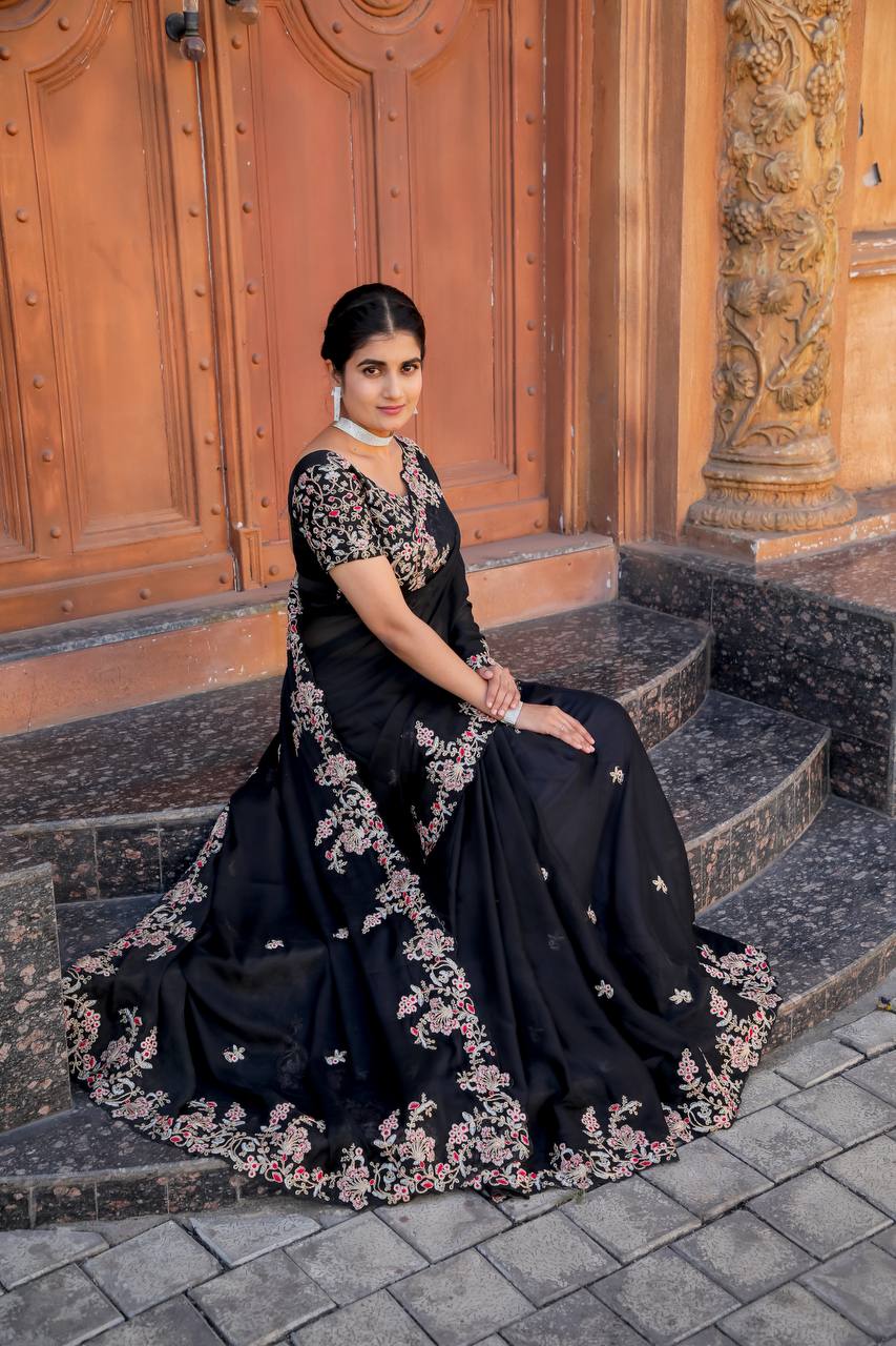 Black Kasturi Silk Saree - Timeless Elegance
