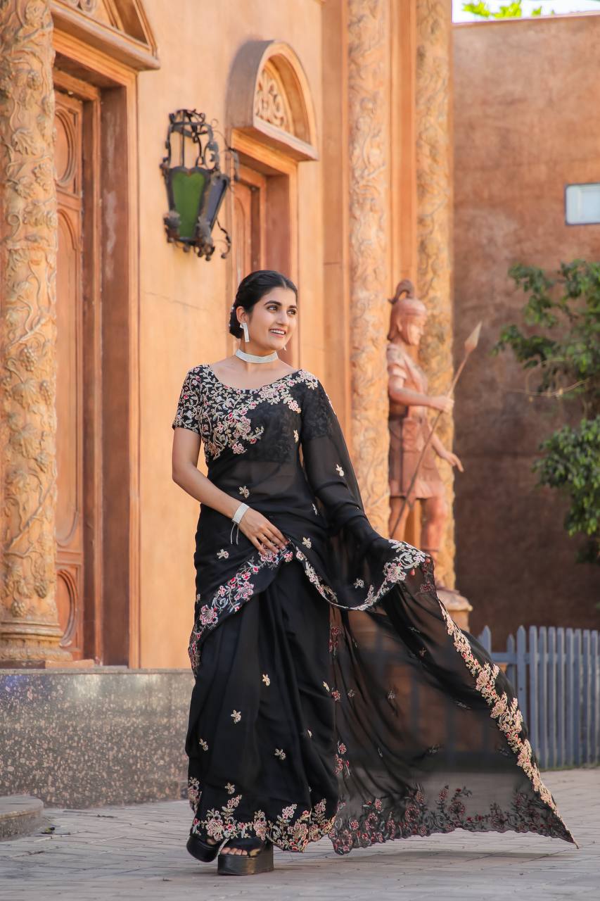Black Kasturi Silk Saree - Timeless Elegance