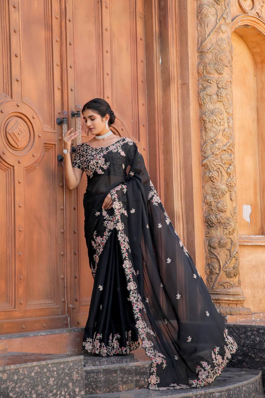Black Kasturi Silk Saree - Timeless Elegance