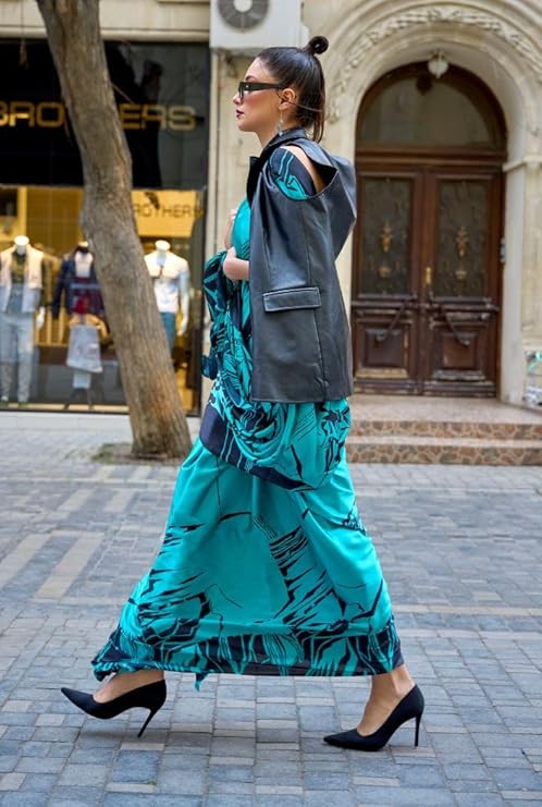 Blue Queen Digital Printed Satin Crepe Saree with Blouse Piece – Festive & Partywear