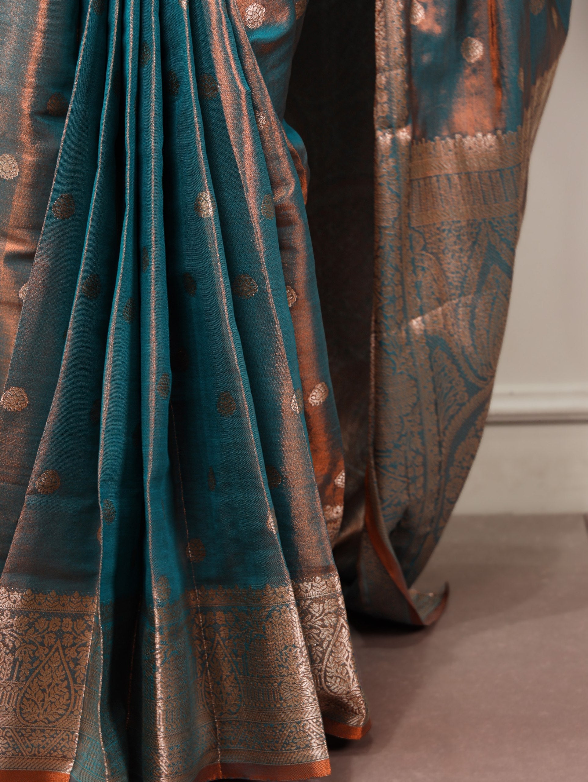 Bottle Green Traditional Kasavu Saree