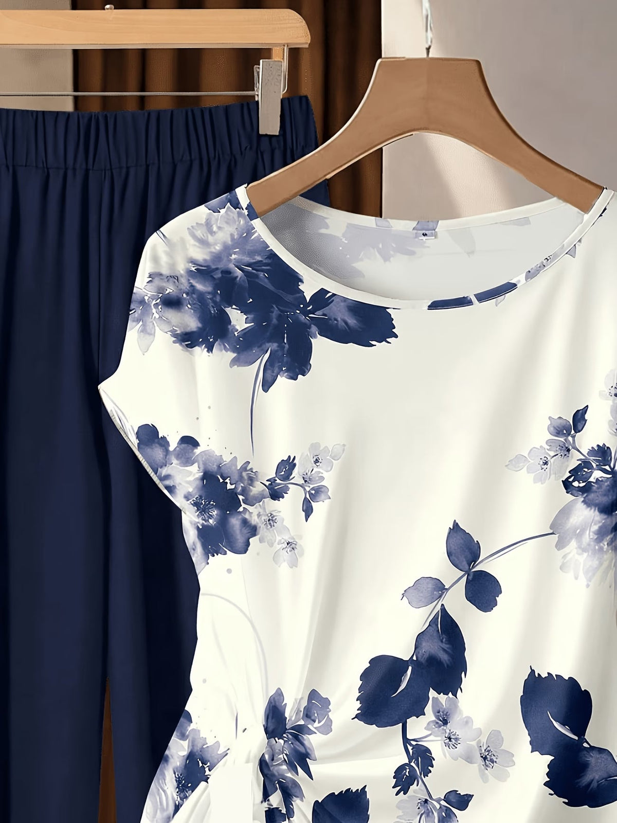Women's Floral Print Tie-Front Shirt & Wide-Leg Pants Two-Piece Set