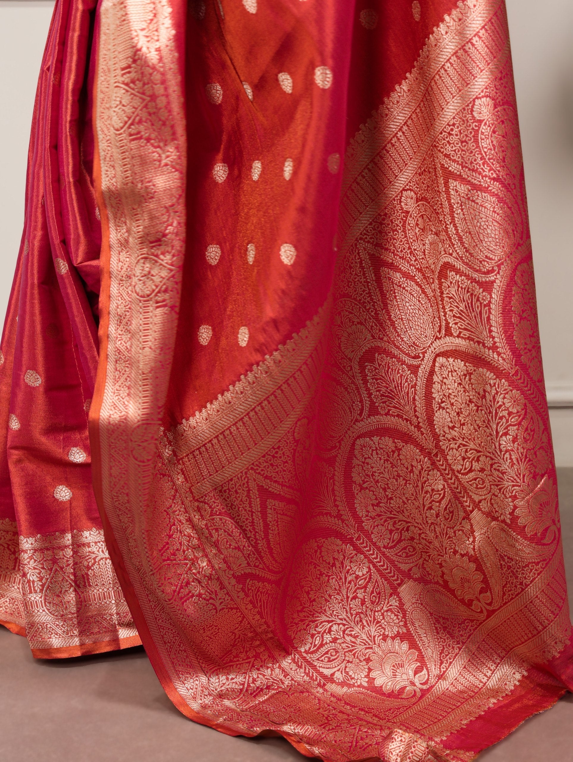 Carmine Red Traditional Kasavu Saree