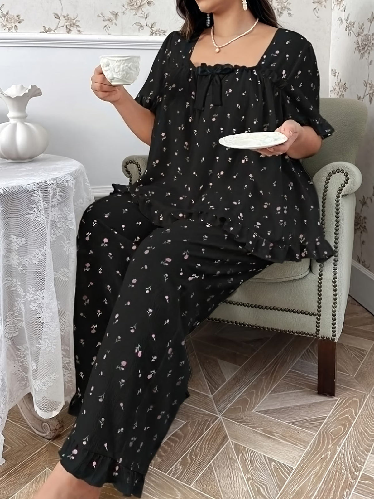 Chic Bow Print Lounge Co-Ord Set