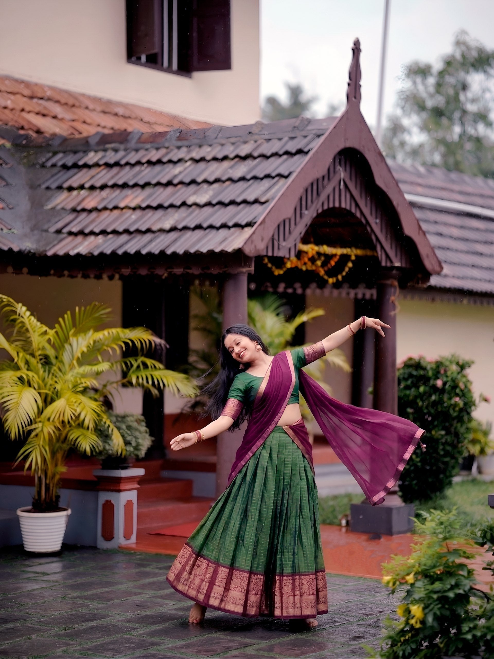Chex Zari Weaving Lehenga Set