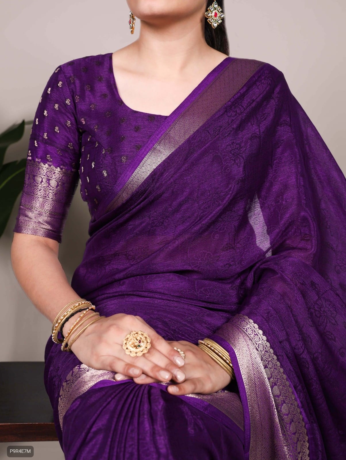 Chinon Saree with Self Print & Zari Weaving Blouse Set