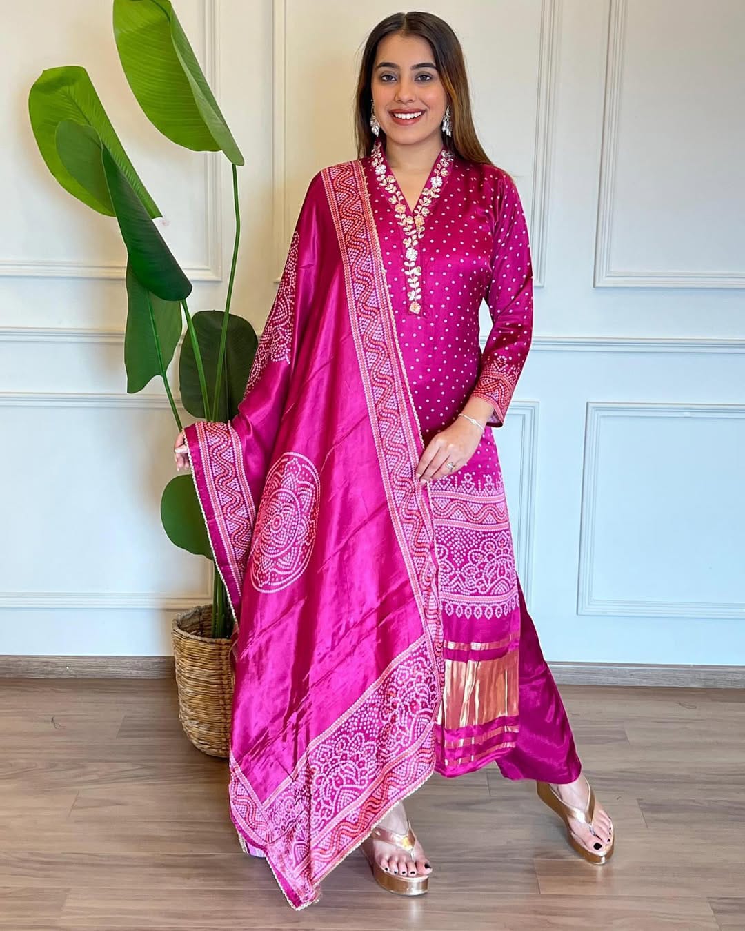 Chinon Silk Kurti Pant Dupatta Set with Embroidery & Zari Work
