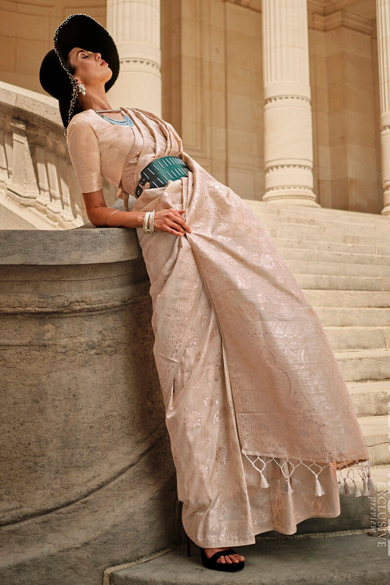 Cream Elegant Banarasi Silk Saree with Zari Weaving Blouse Pieces
