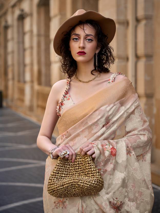 Cream Elegant Brasso Madurai Saree with Unstitched Blouse Piece