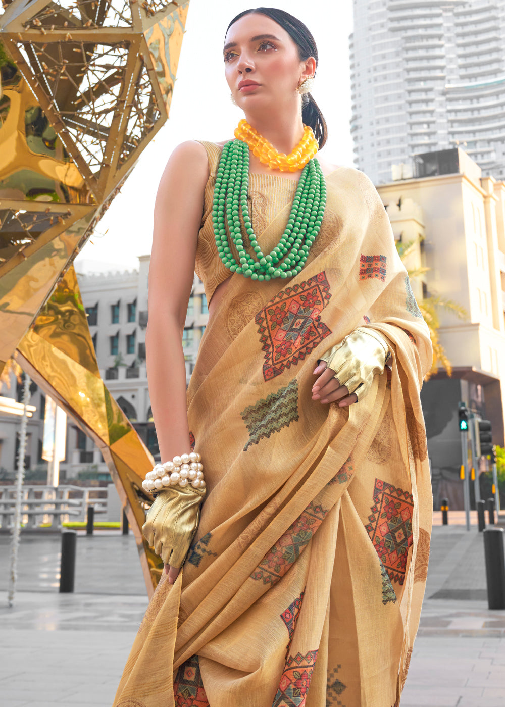 Cream Elegant Linen Silk Saree – Breathable & Stylish with Blouse Piece