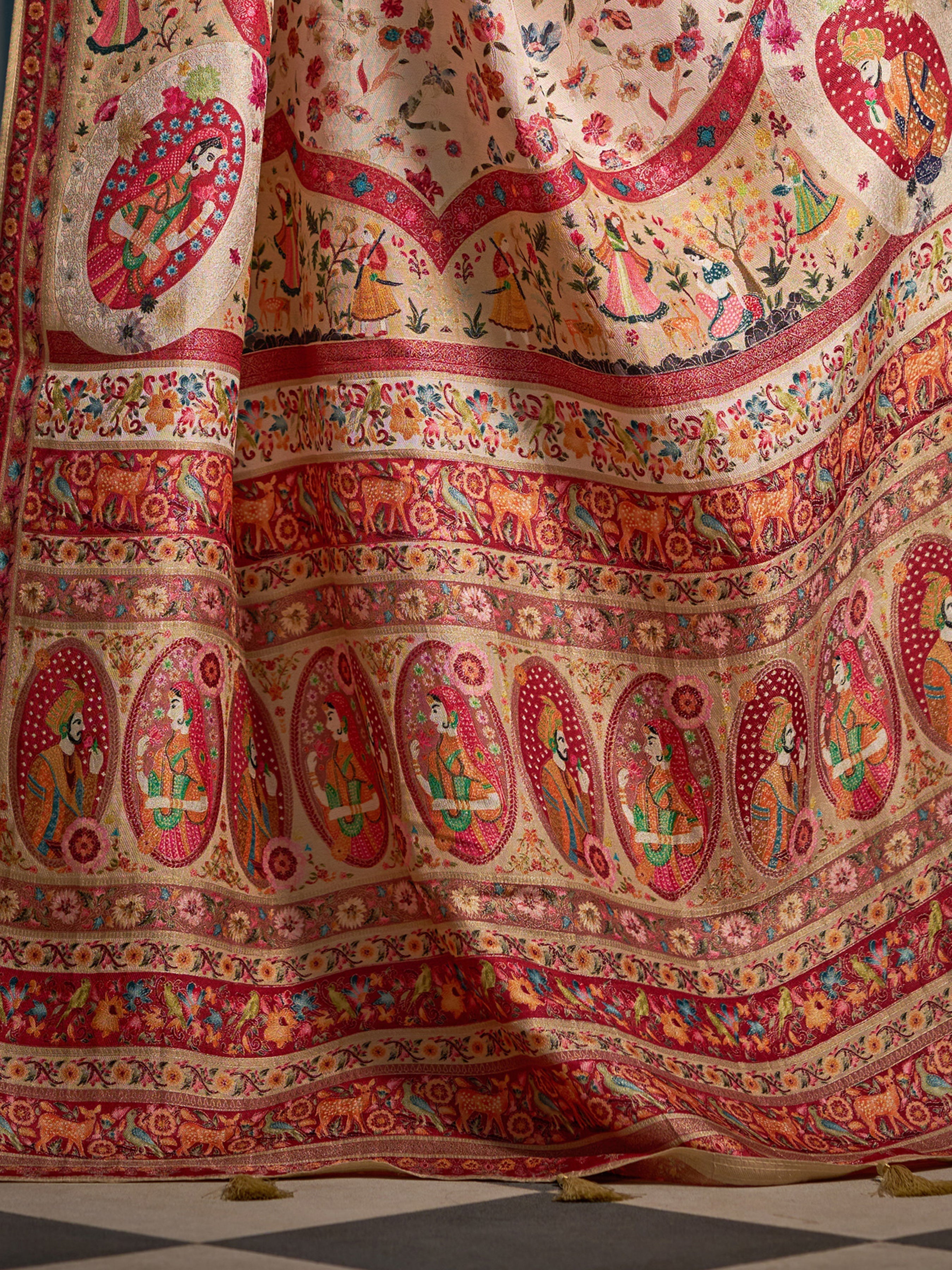 Cream Elegant Pashmina Kashmiri Jacquard Saree with Kalamkari & Meenakari Weaving