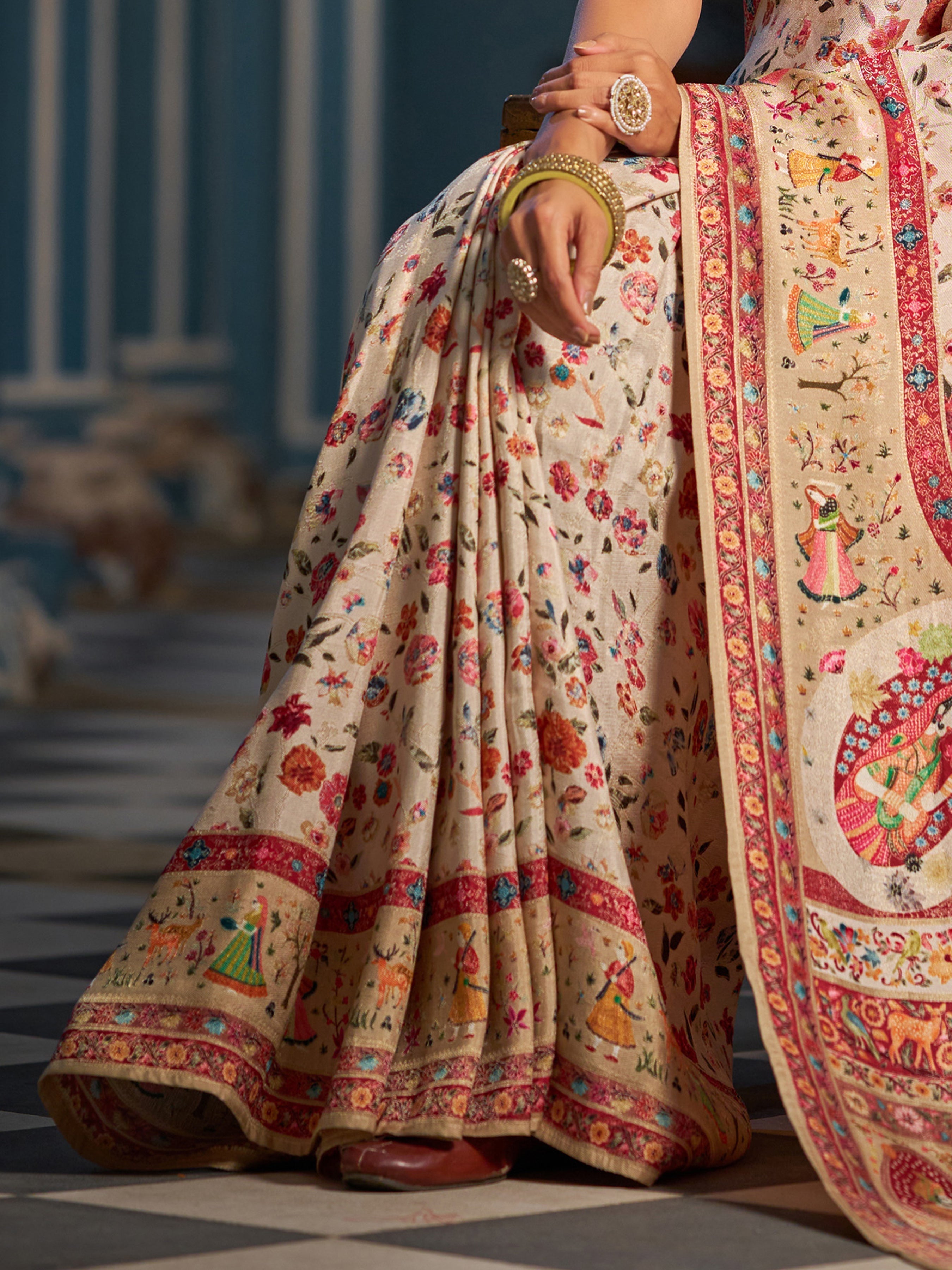 Cream Elegant Pashmina Kashmiri Jacquard Saree with Kalamkari & Meenakari Weaving