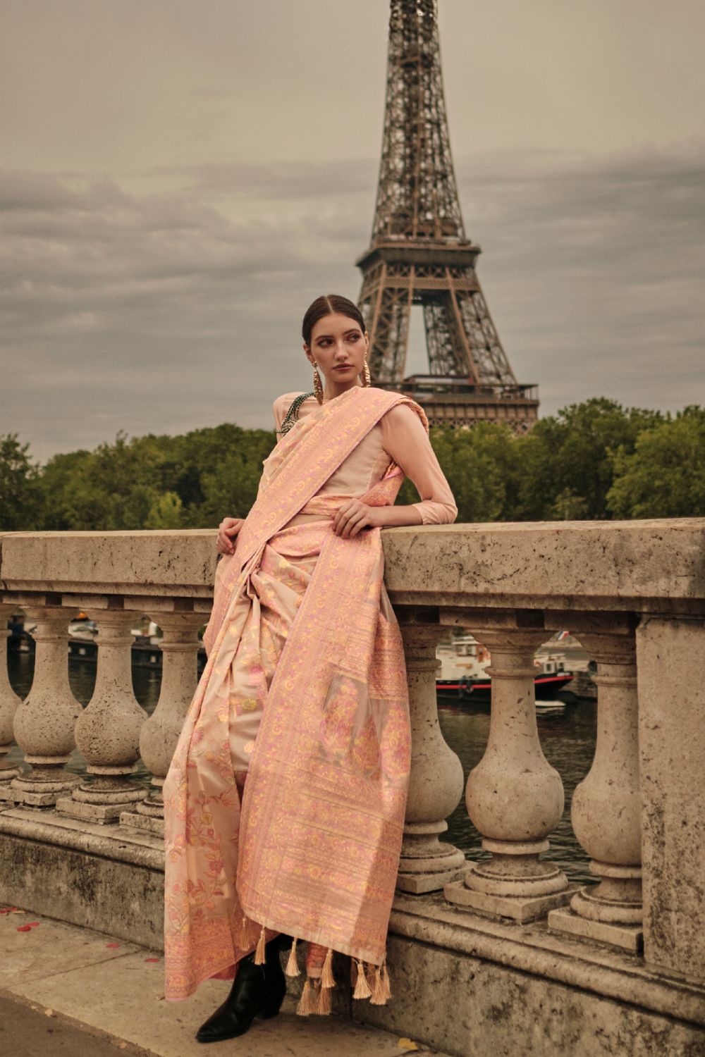 Cream Kashmiri Satin Organza Handloom Weaving Saree with Unstitched Blouse