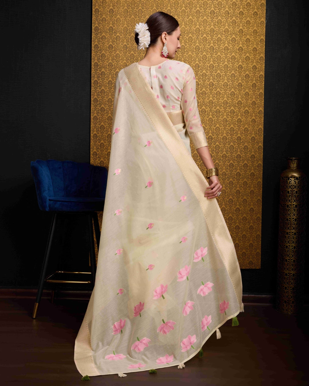Cream Radiant Floral Printed Saree with Zari Border