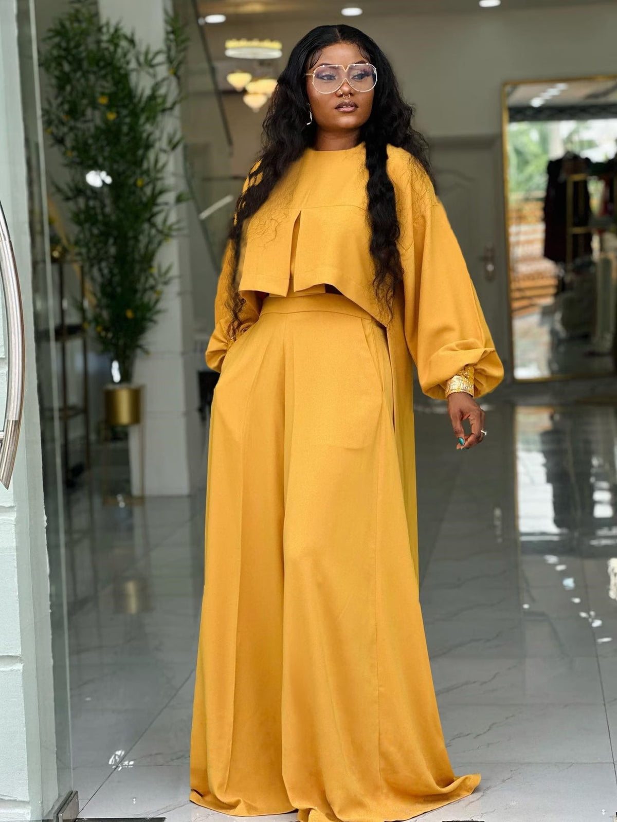 Plus Size Elegant Lantern Sleeve Top & Wide-Leg Pants Set