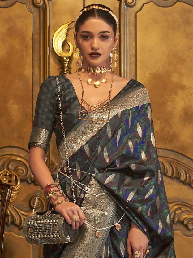 Dark Blue Classic Banarasi Silk Blend Saree – Perfect for Weddings & Festive Occasions