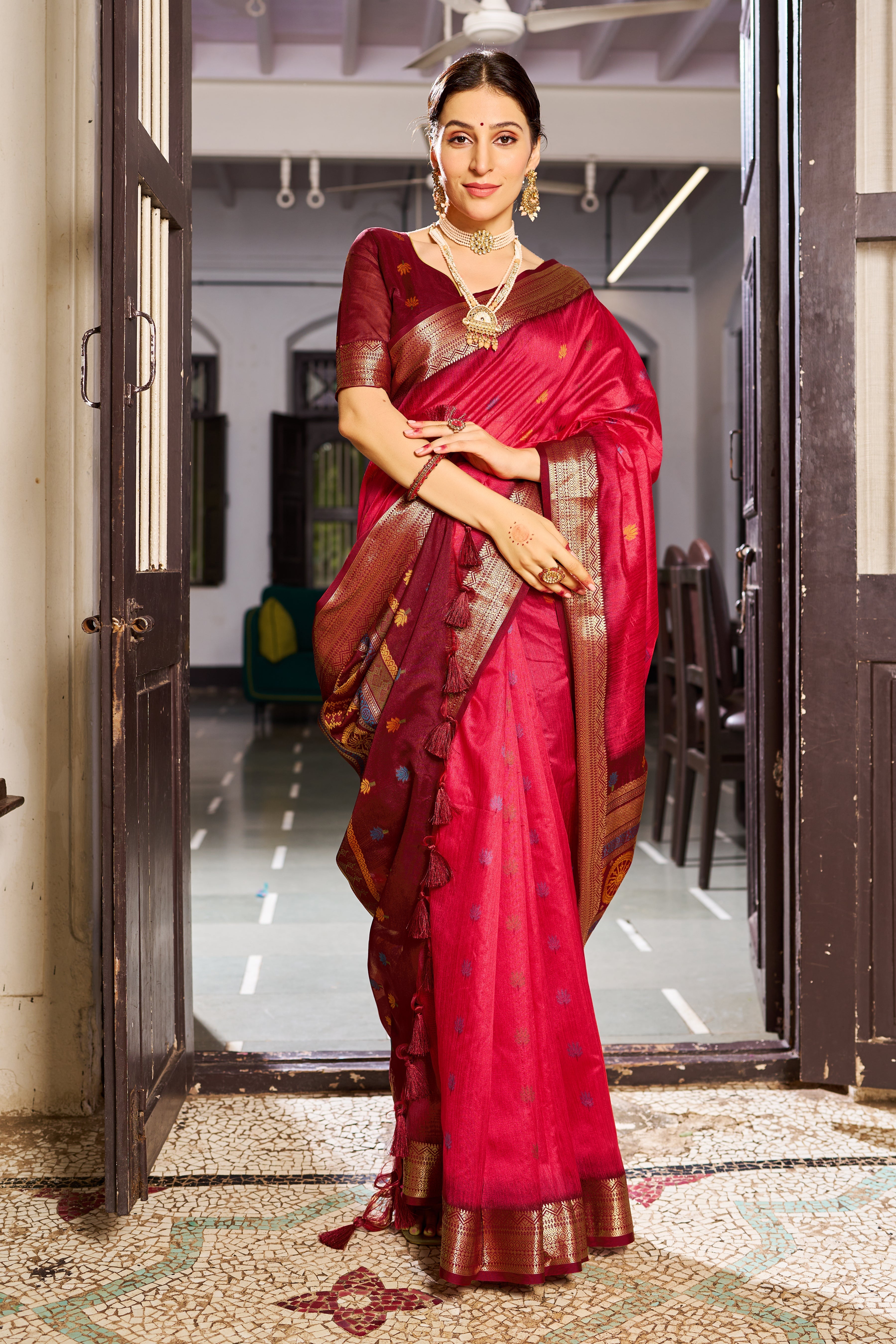 Dark Pink Elegant Slub Lilan Saree – Luxurious Semi Tussar Silk