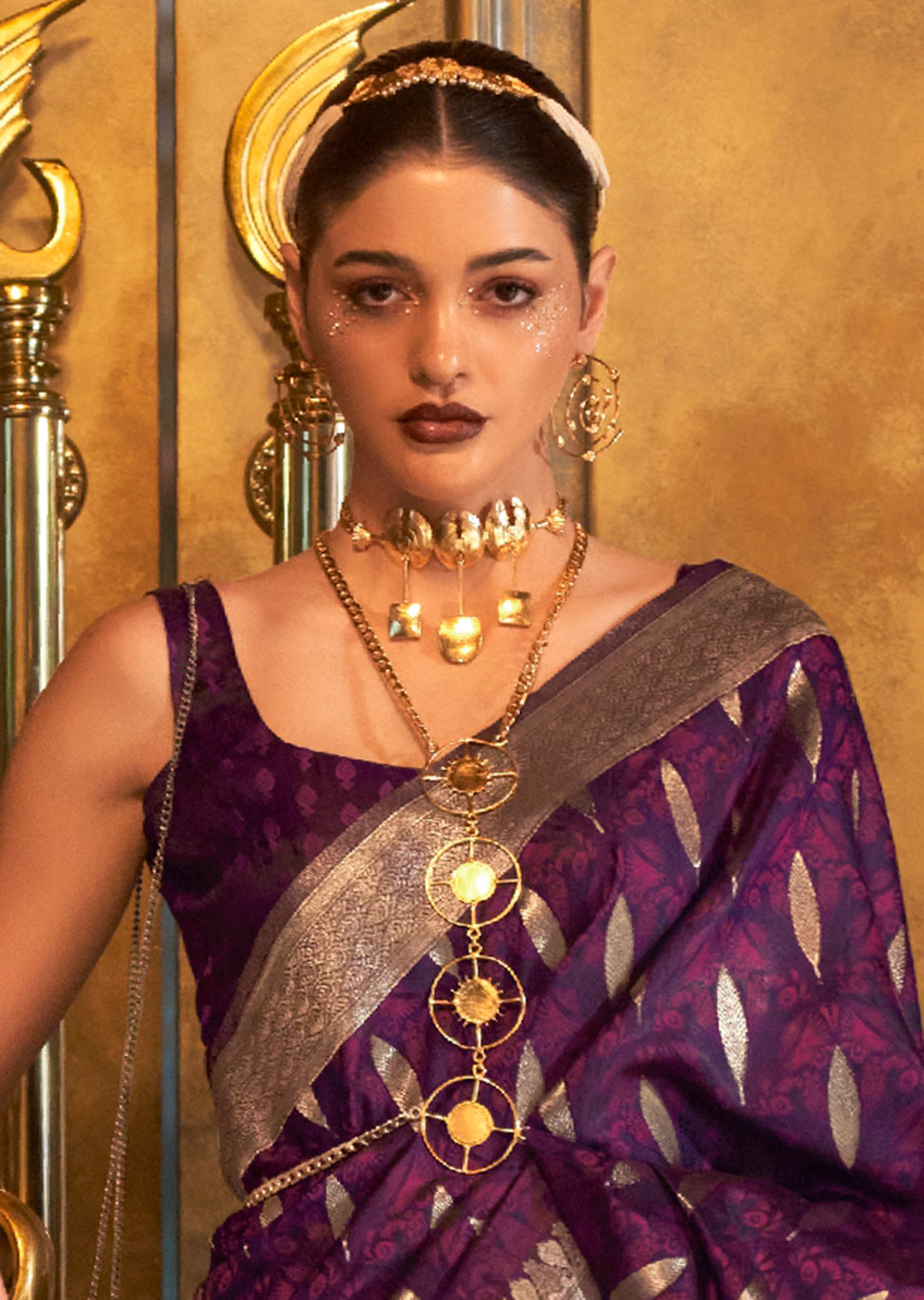 Dark Purple Classic Banarasi Silk Blend Saree – Perfect for Weddings & Festive Occasions