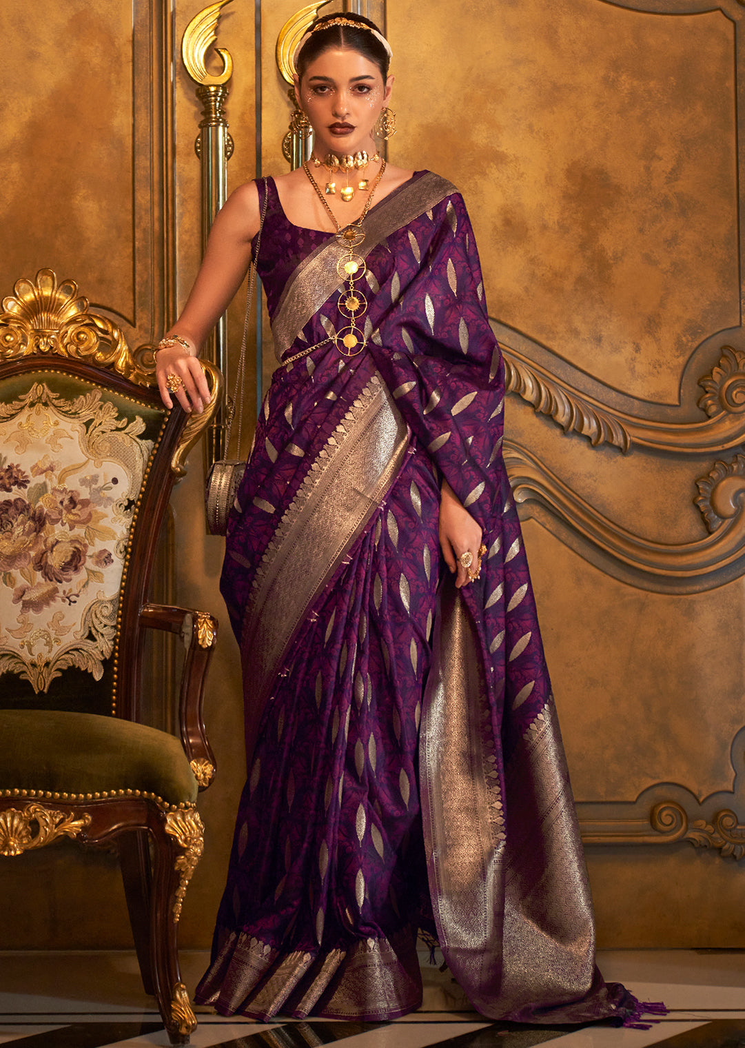 Dark Purple Classic Banarasi Silk Blend Saree – Perfect for Weddings & Festive Occasions