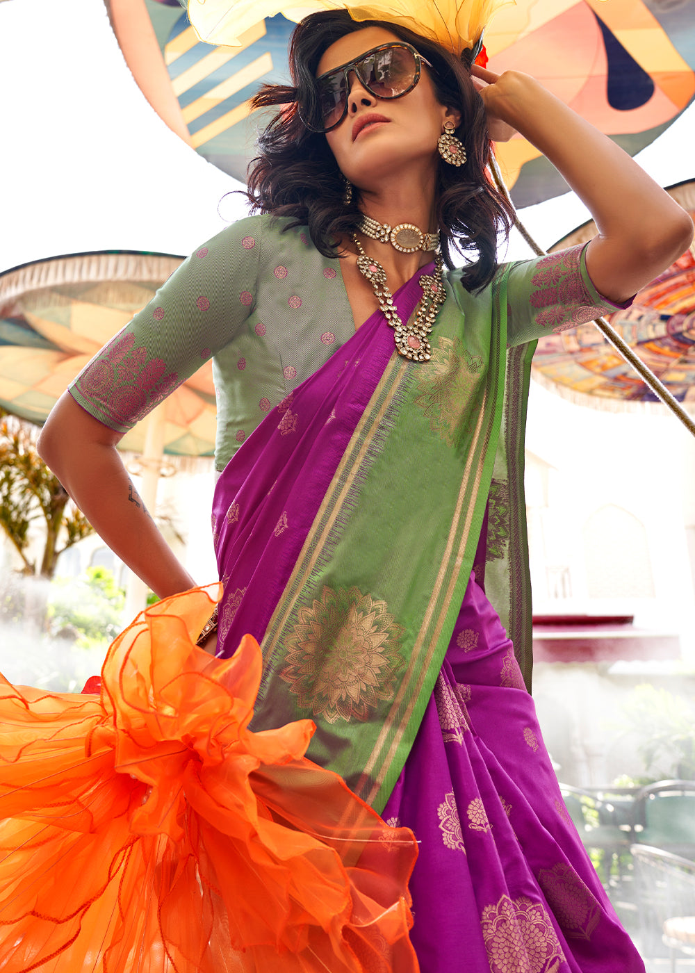 Dark Purple Regal Banarasi Silk Saree – Vintage Elegance with Intricate Detailing