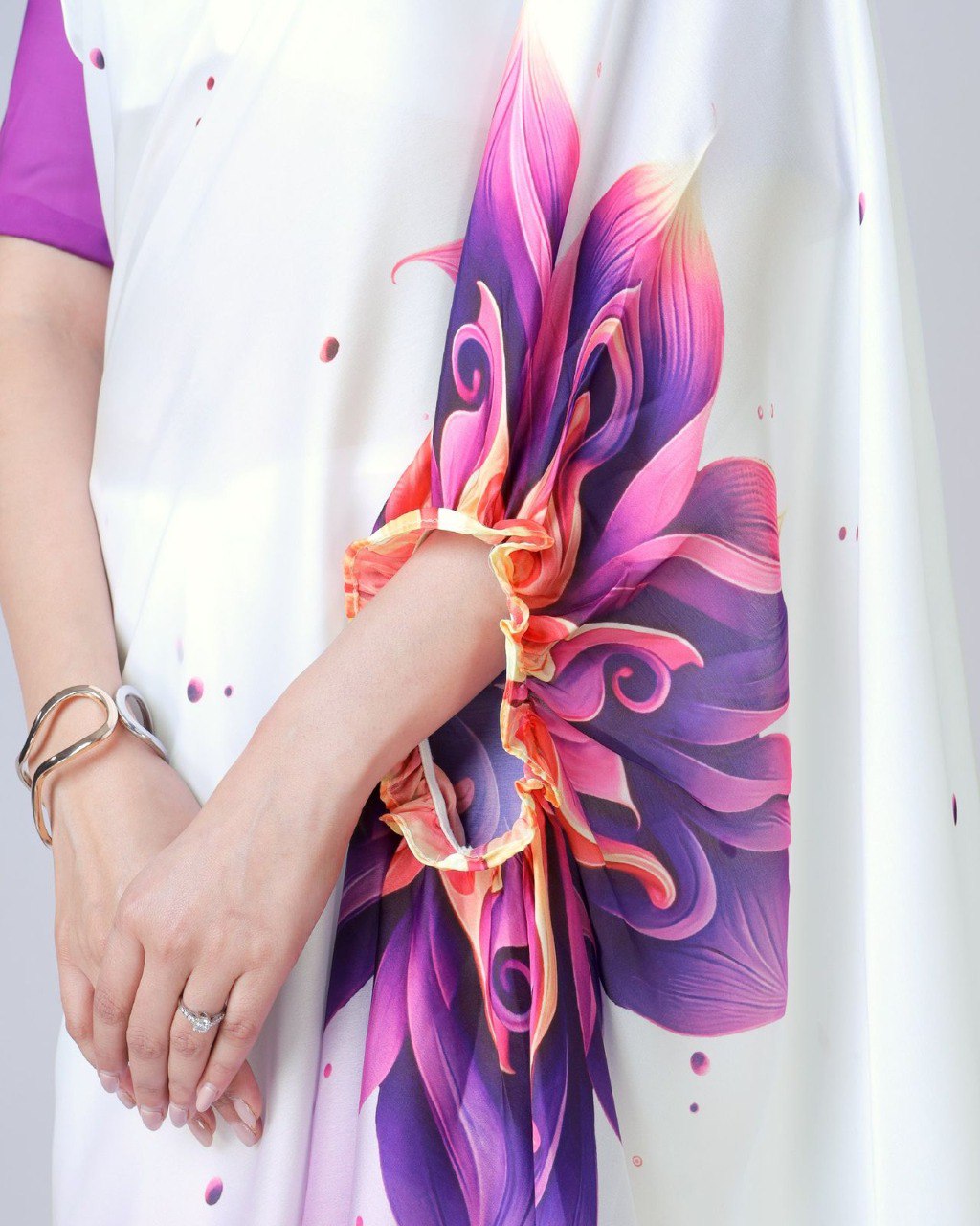 Designer New Launch – Freehand Saree with Handsfree Mandala Innovation