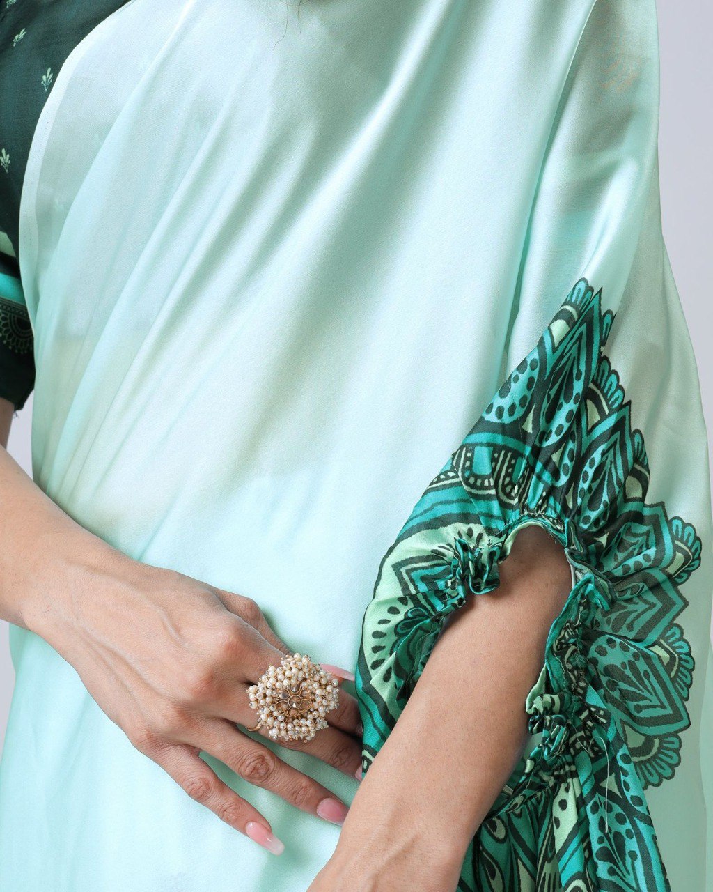 Designer New Launch – Freehand Saree with Handsfree Mandala Innovation