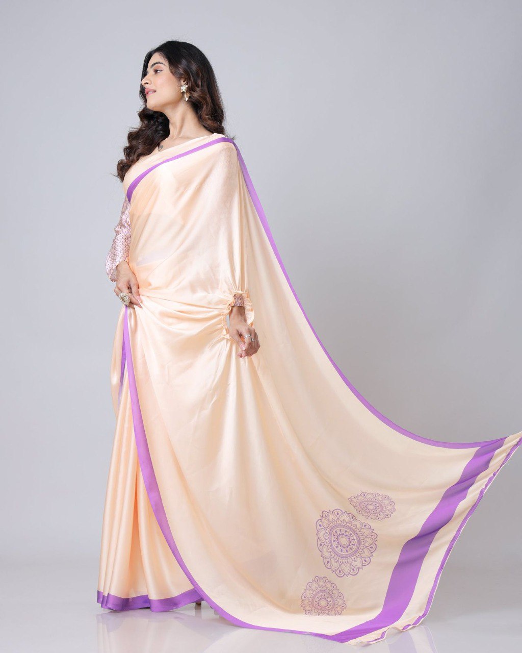 Designer New Launch – Freehand Saree with Handsfree Mandala Innovation