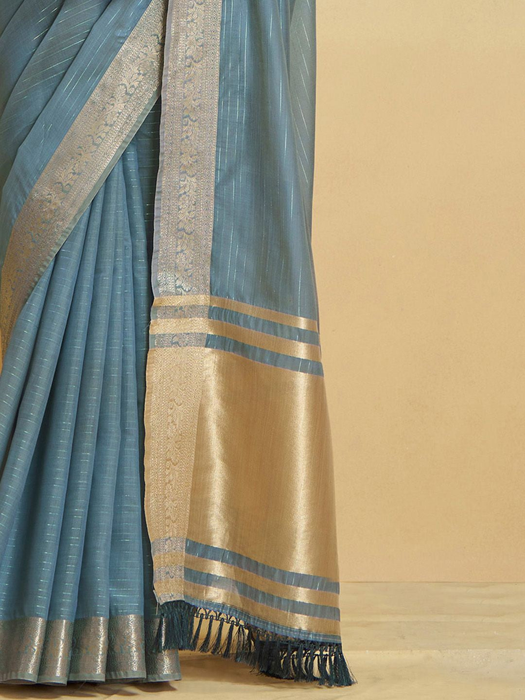 Dusty Blue Graceful Woven Handloom Pure Cotton Saree with Chanderi Cotton