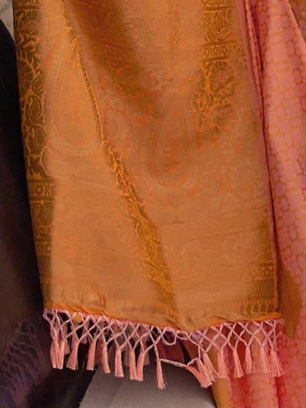 Dusty Orange Graceful Silk Blend Kanjivaram Saree with Tassel Detailing