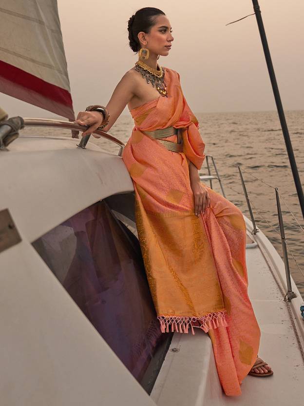 Dusty Orange Graceful Silk Blend Kanjivaram Saree with Tassel Detailing