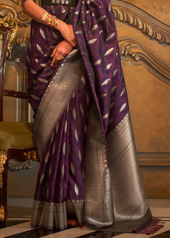 Dusty Purple Classic Banarasi Silk Blend Saree – Perfect for Weddings & Festive Occasions
