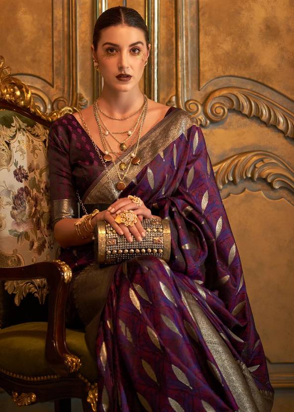 Dusty Purple Classic Banarasi Silk Blend Saree – Perfect for Weddings & Festive Occasions