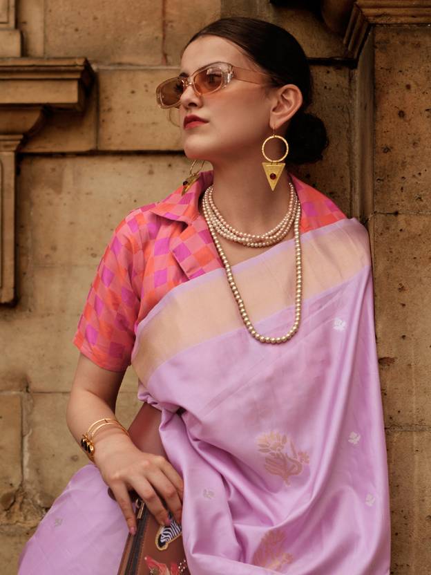 Dusty Purple Elegant Banarasi Silk Blend Saree with Tassel Detailing – Unstitched Blouse Piece