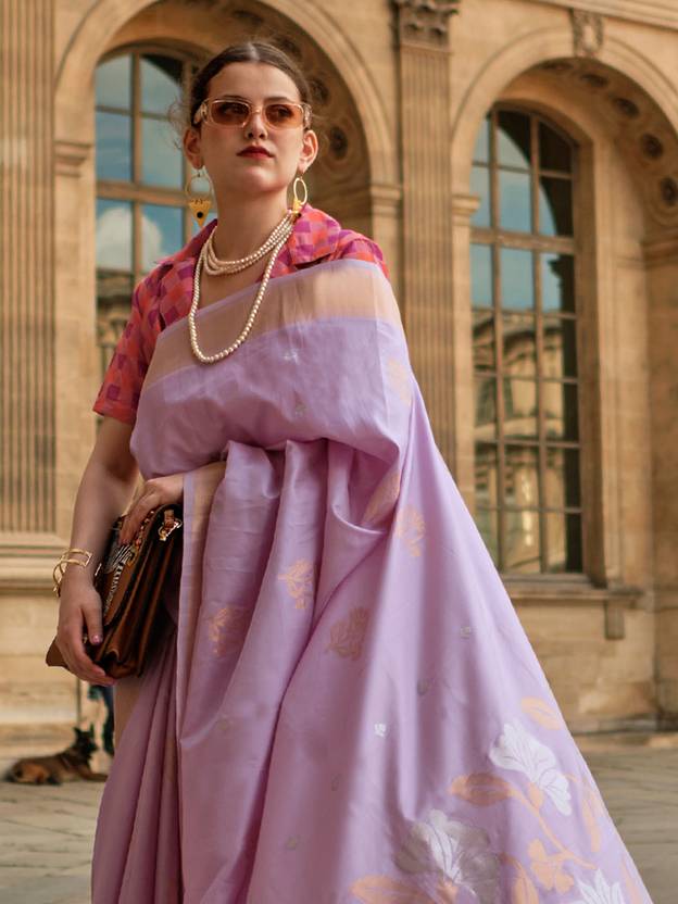 Dusty Purple Elegant Banarasi Silk Blend Saree with Tassel Detailing – Unstitched Blouse Piece
