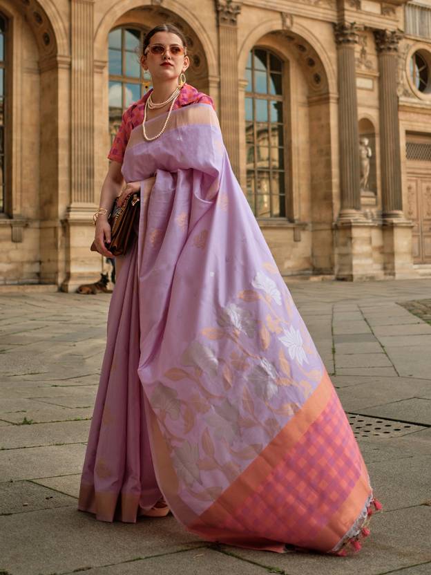 Dusty Purple Elegant Banarasi Silk Blend Saree with Tassel Detailing – Unstitched Blouse Piece