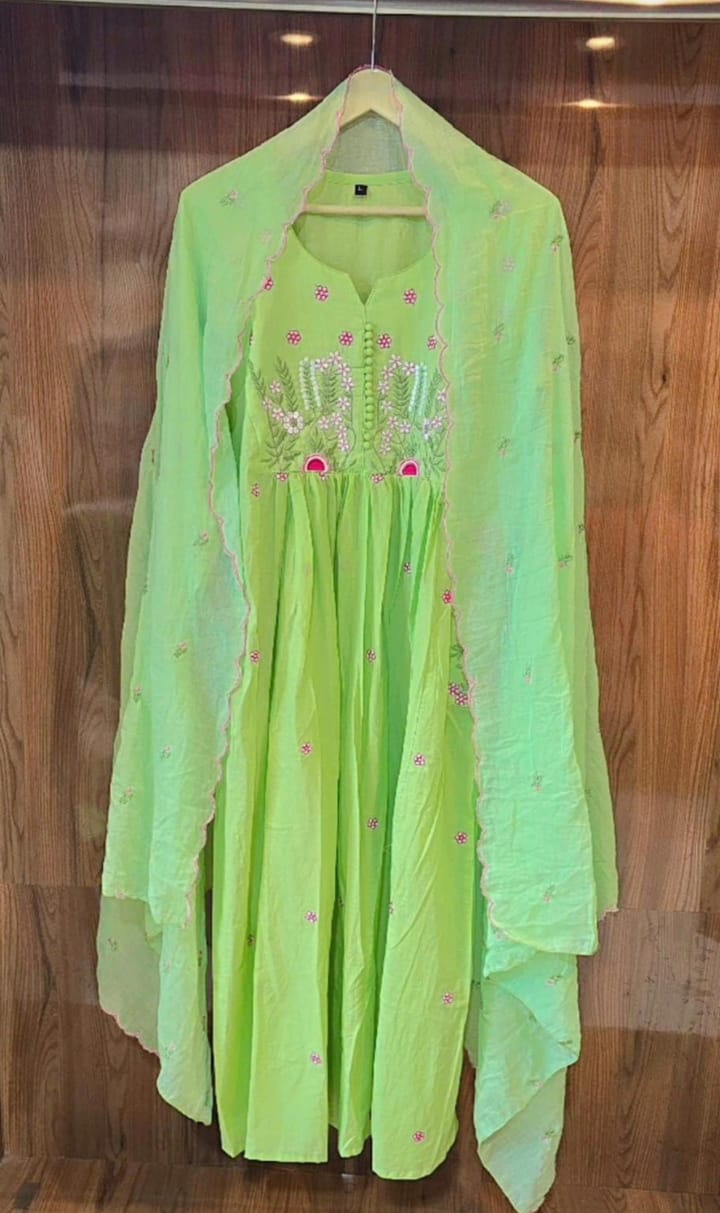 Dyed Cotton Kurti Pant Set with Embroidered Malmal Dupatta