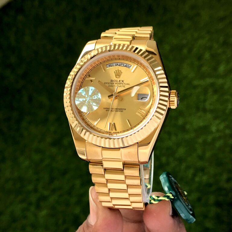 Role_x Day Date Gold Watch