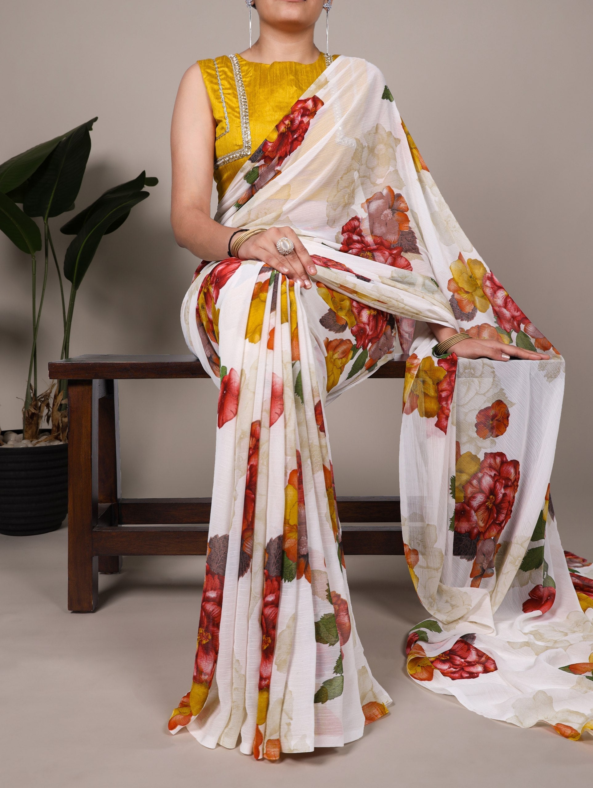 Elegant Chiffon Floral Printed Saree with Banglory Lace-Touch Stitched Blouse – Lightweight Designer Saree for Effortless Grace