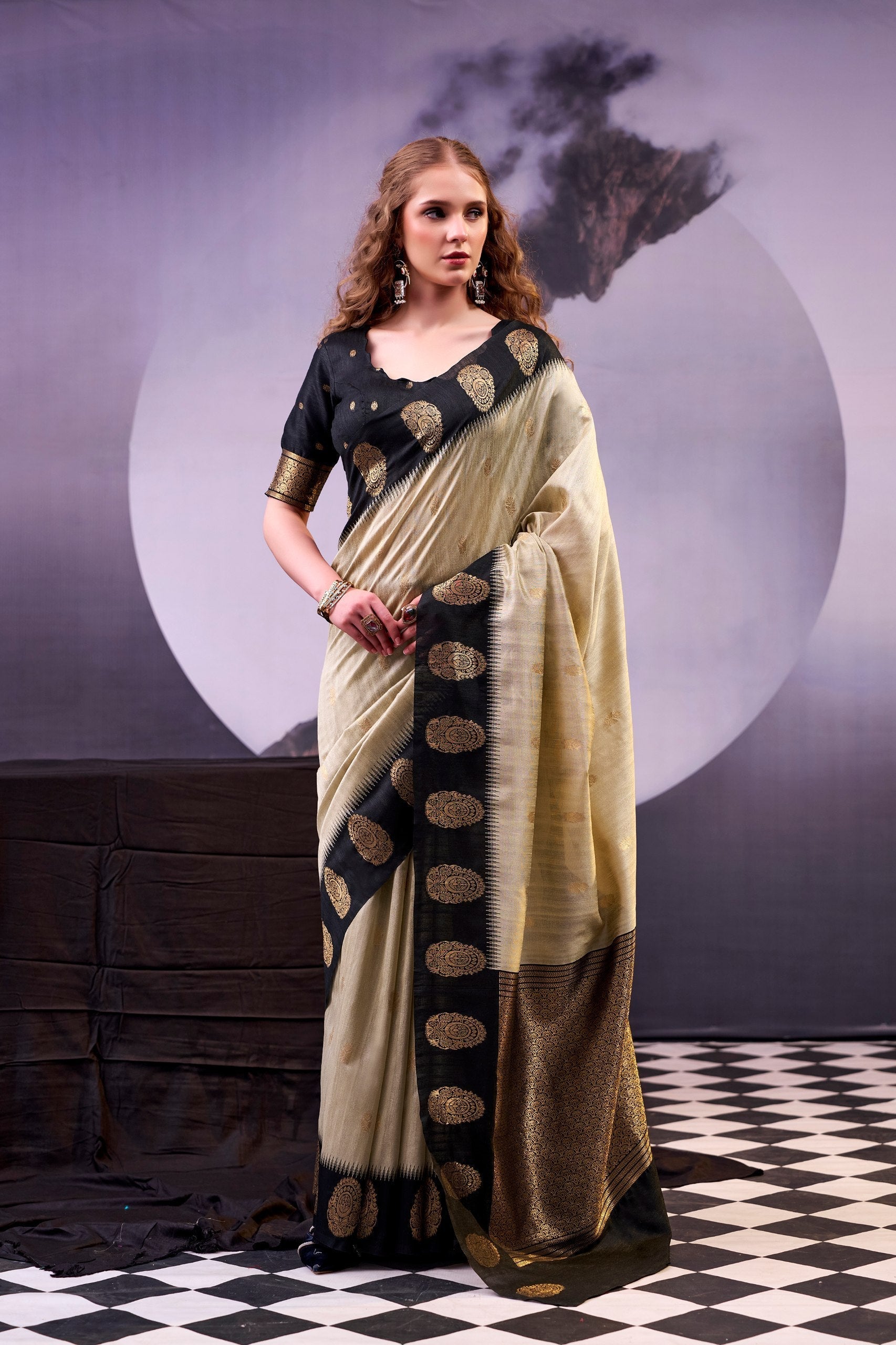 Elegant Cotton Zari Weaving Saree