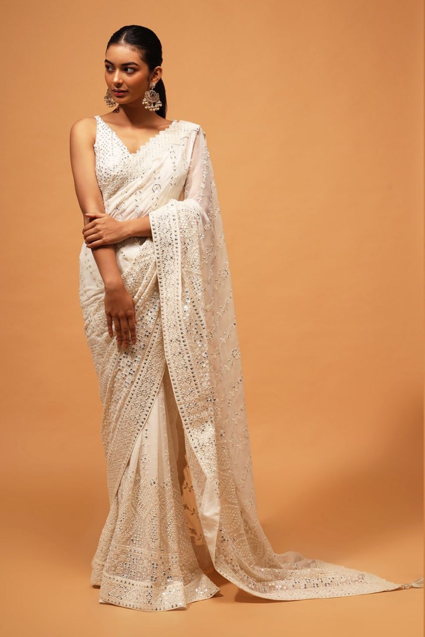Exquisite White Designer Saree: Luxurious Georgette with Dazzling Embroidery & Sequins