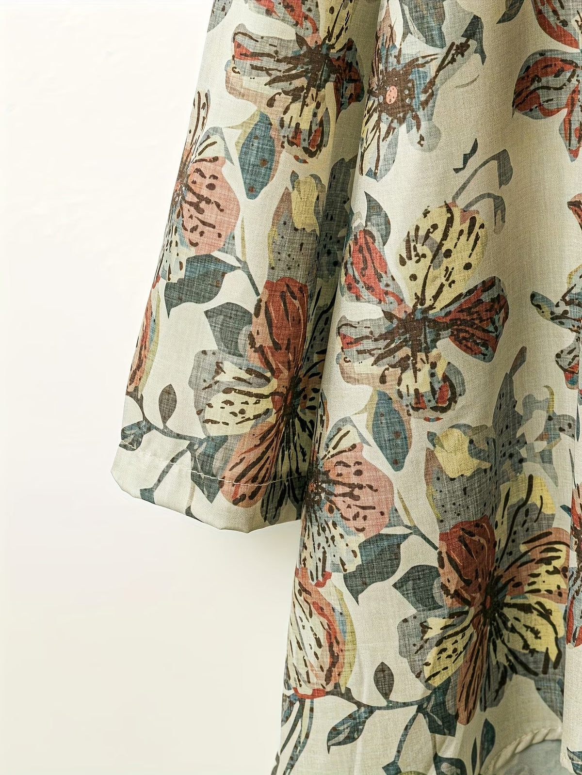 Elegant Botanical Print 2-Piece Women’s Co-Ord Set