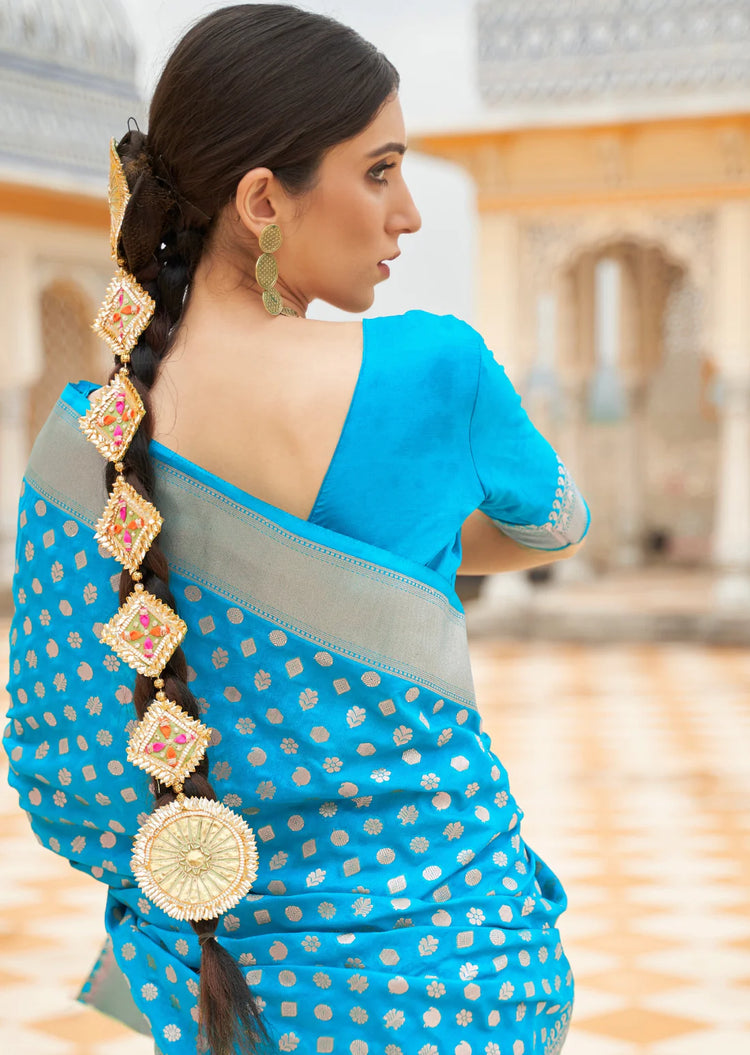 Firozi Graceful Georgette Saree with Unstitched Blouse Piece